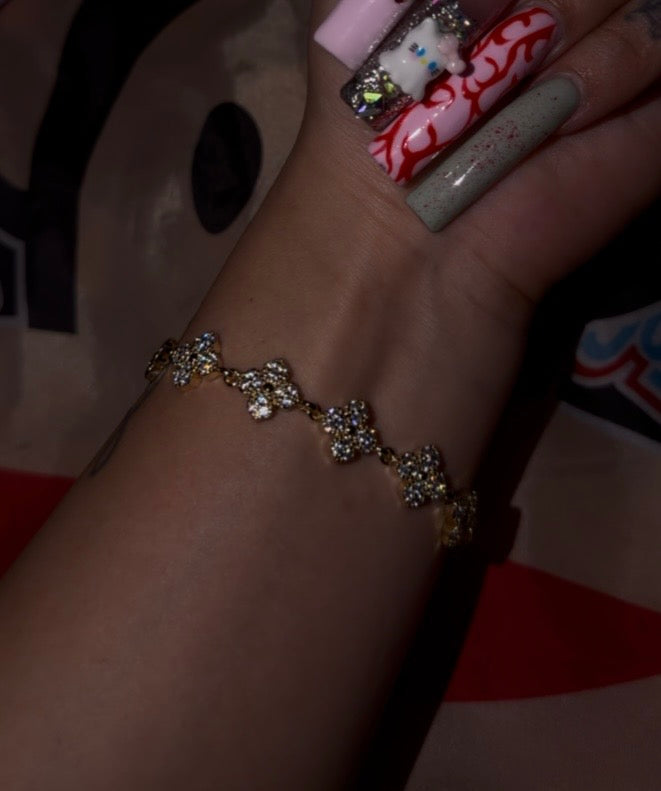 DMND flower bracelet